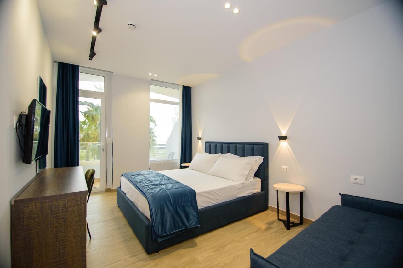 Palm Side Hotel Vlore Luaran gambar