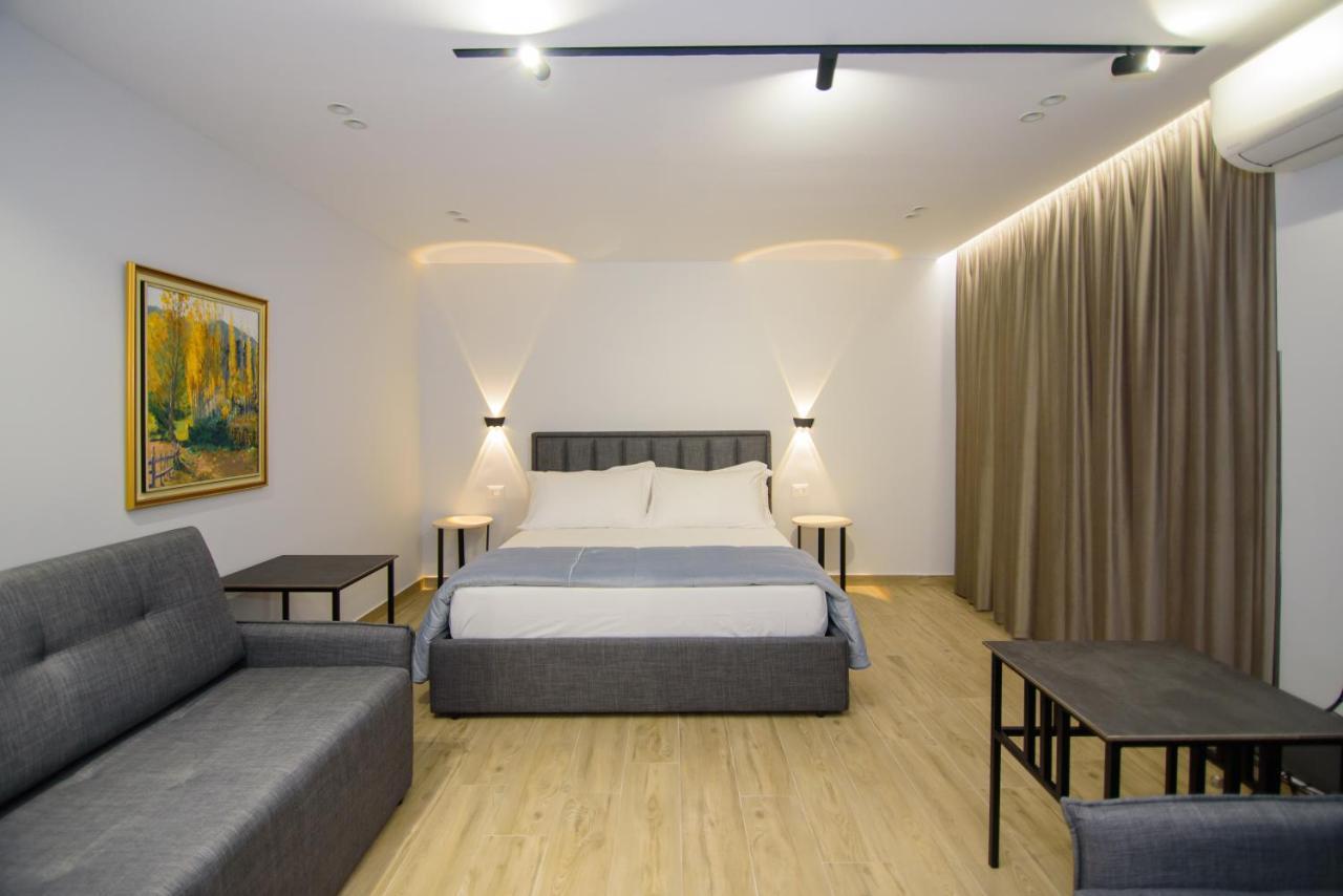 Palm Side Hotel Vlore Luaran gambar
