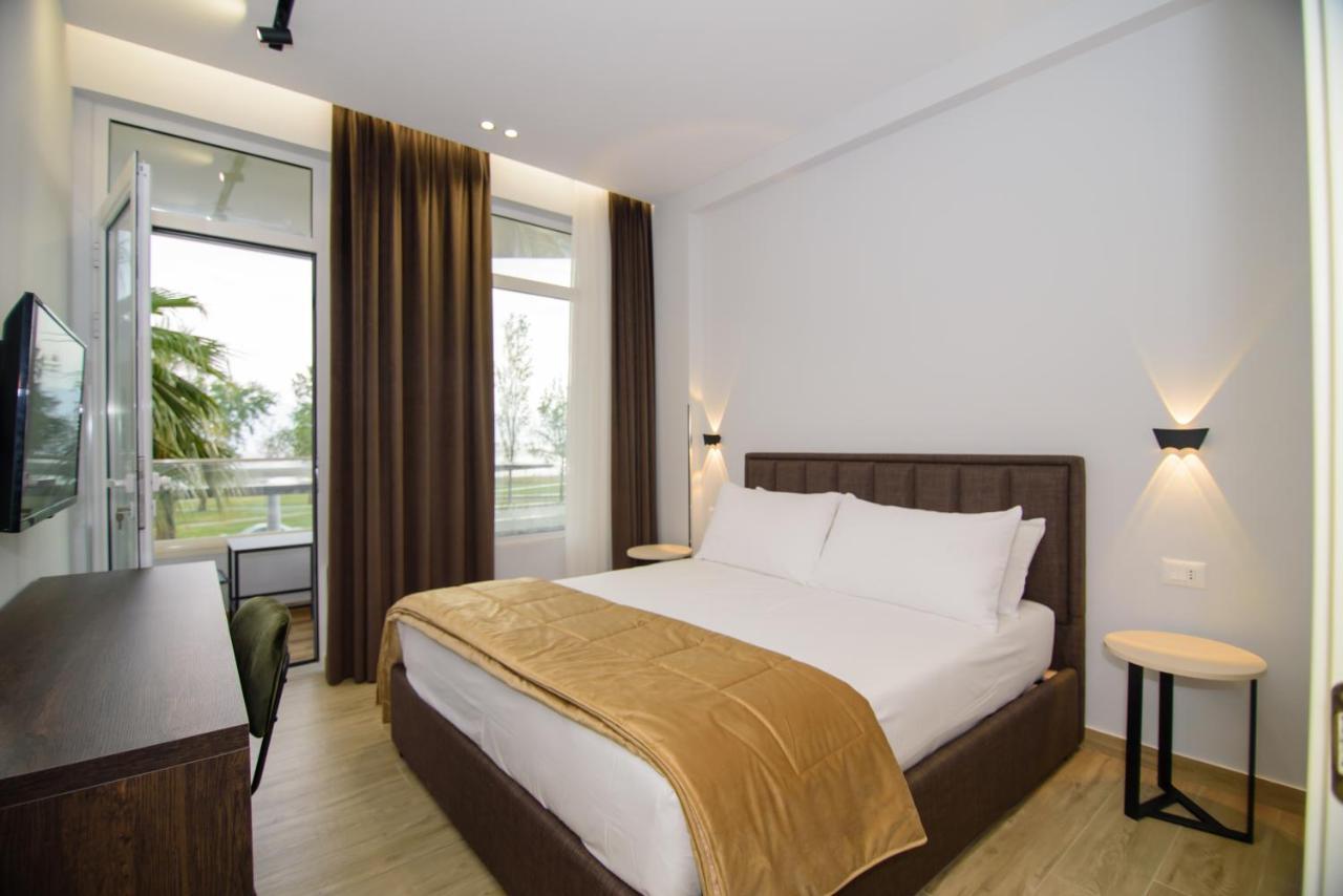 Palm Side Hotel Vlore Luaran gambar