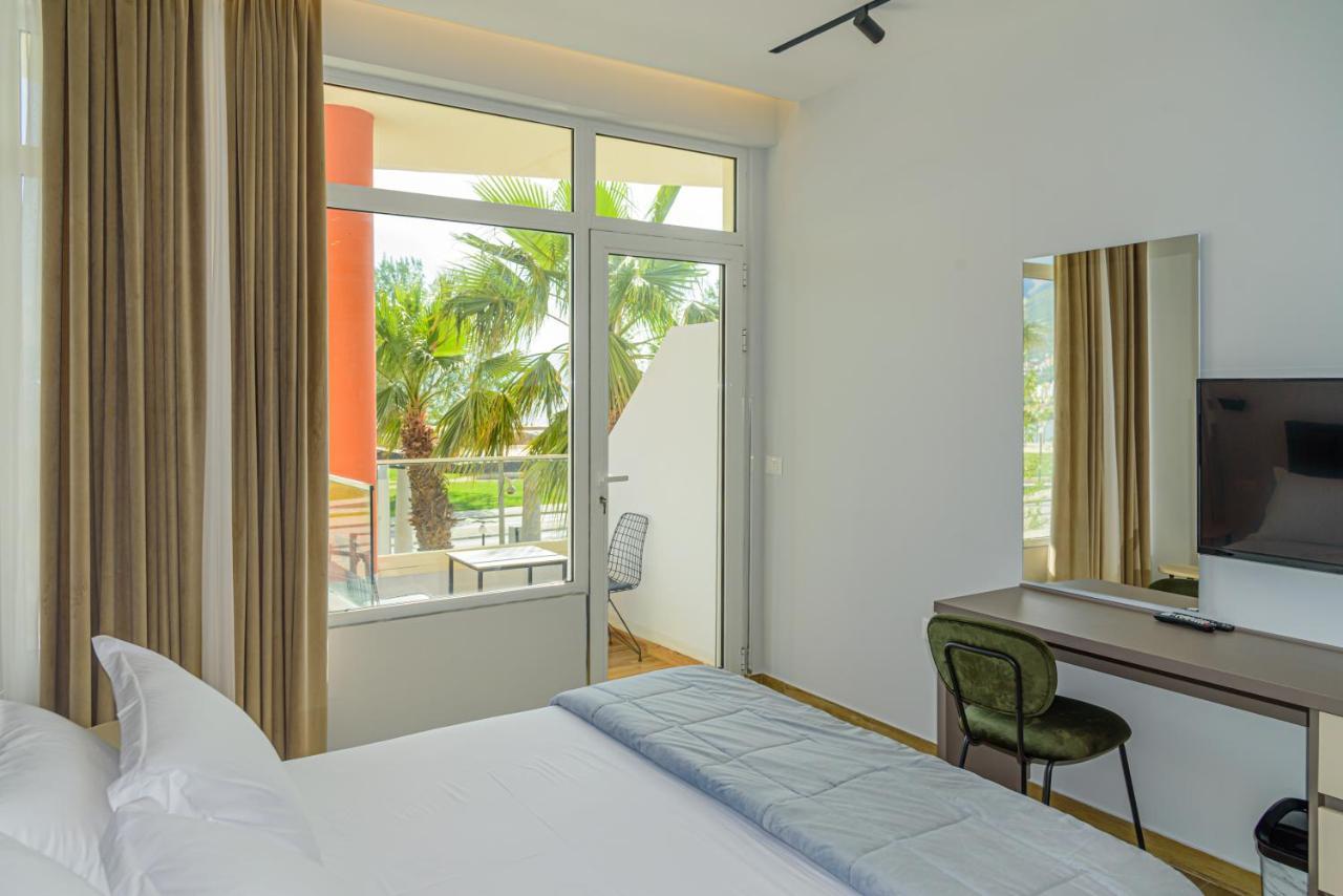 Palm Side Hotel Vlore Luaran gambar