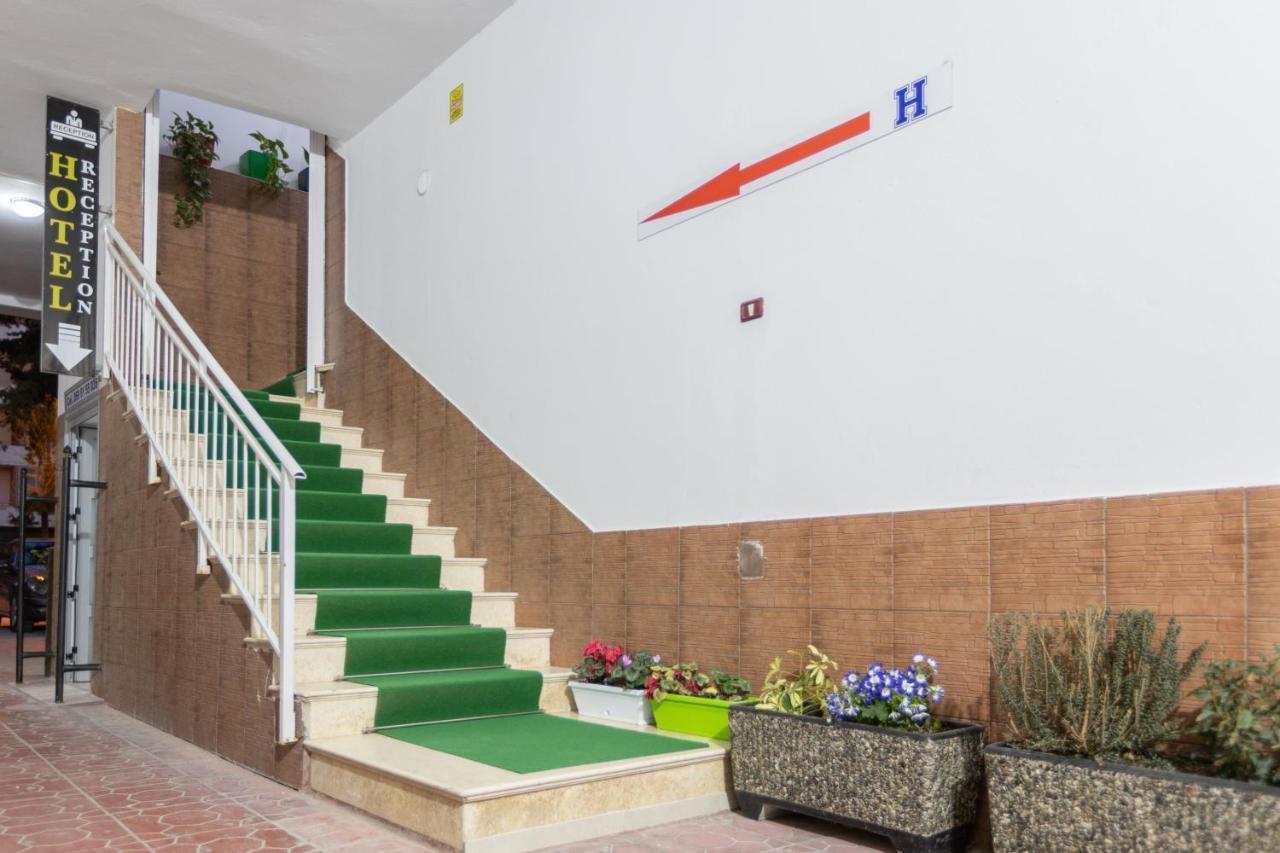 Palm Side Hotel Vlore Luaran gambar
