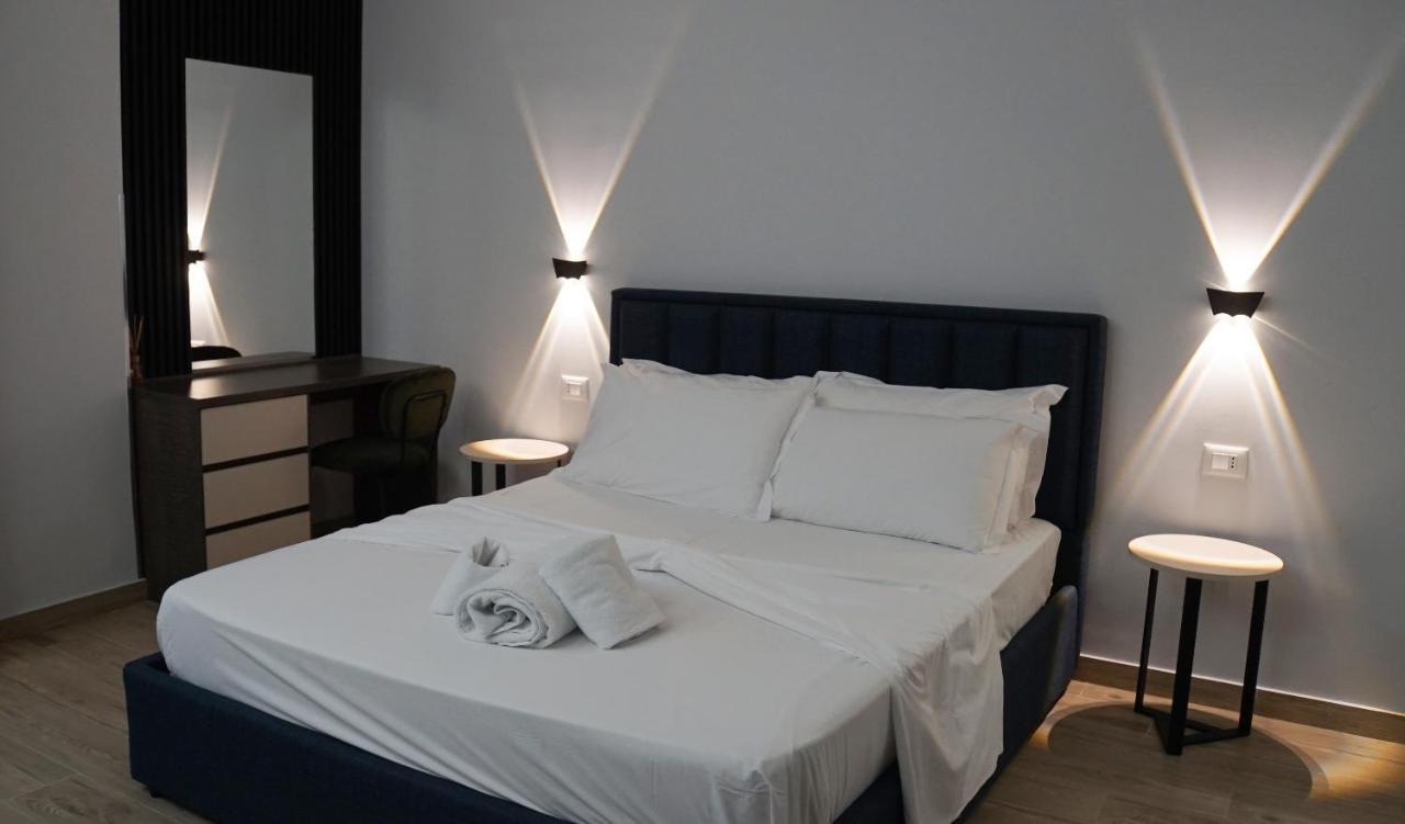 Palm Side Hotel Vlore Luaran gambar